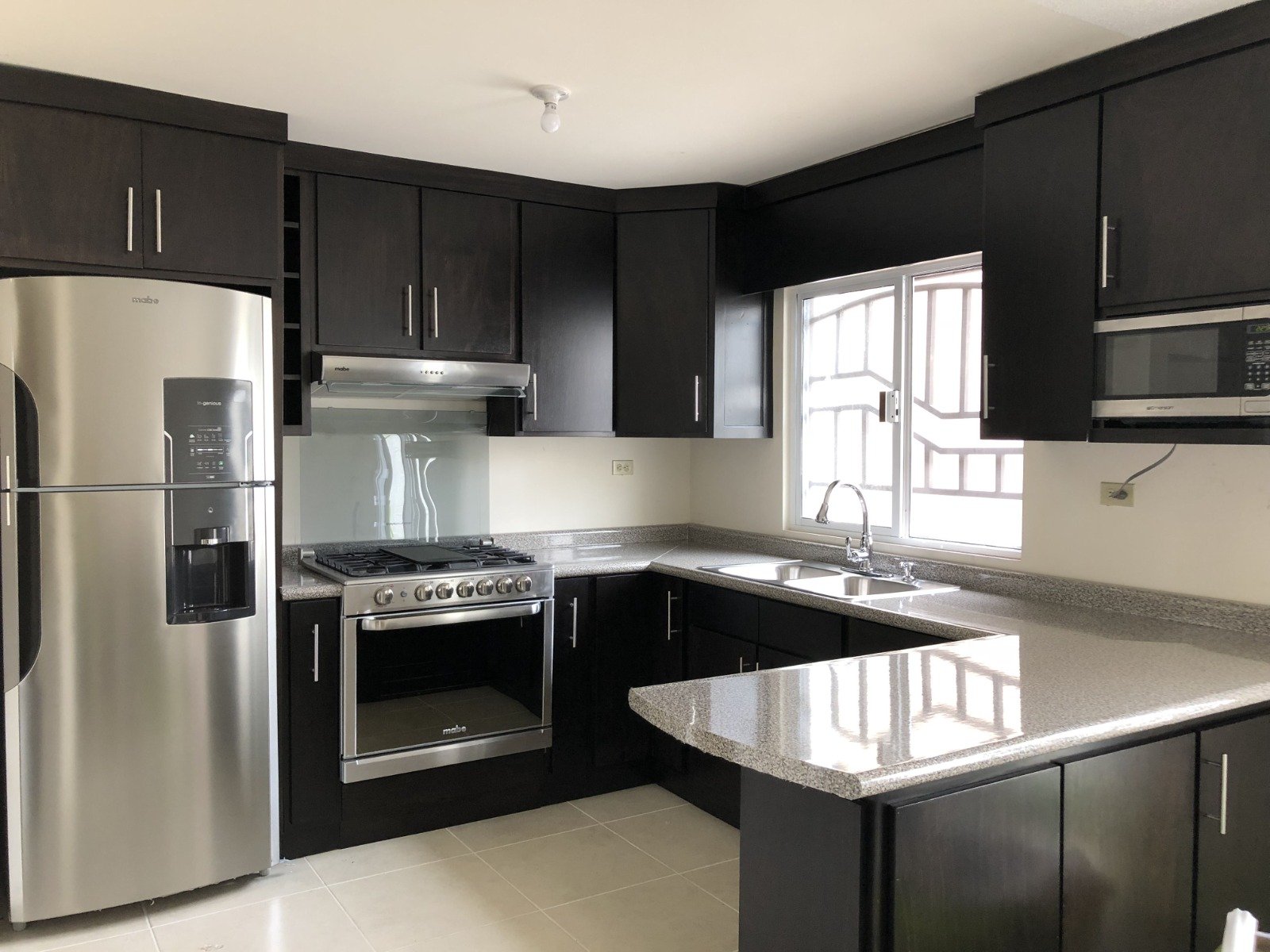 Custom cabinets installation Miami FL